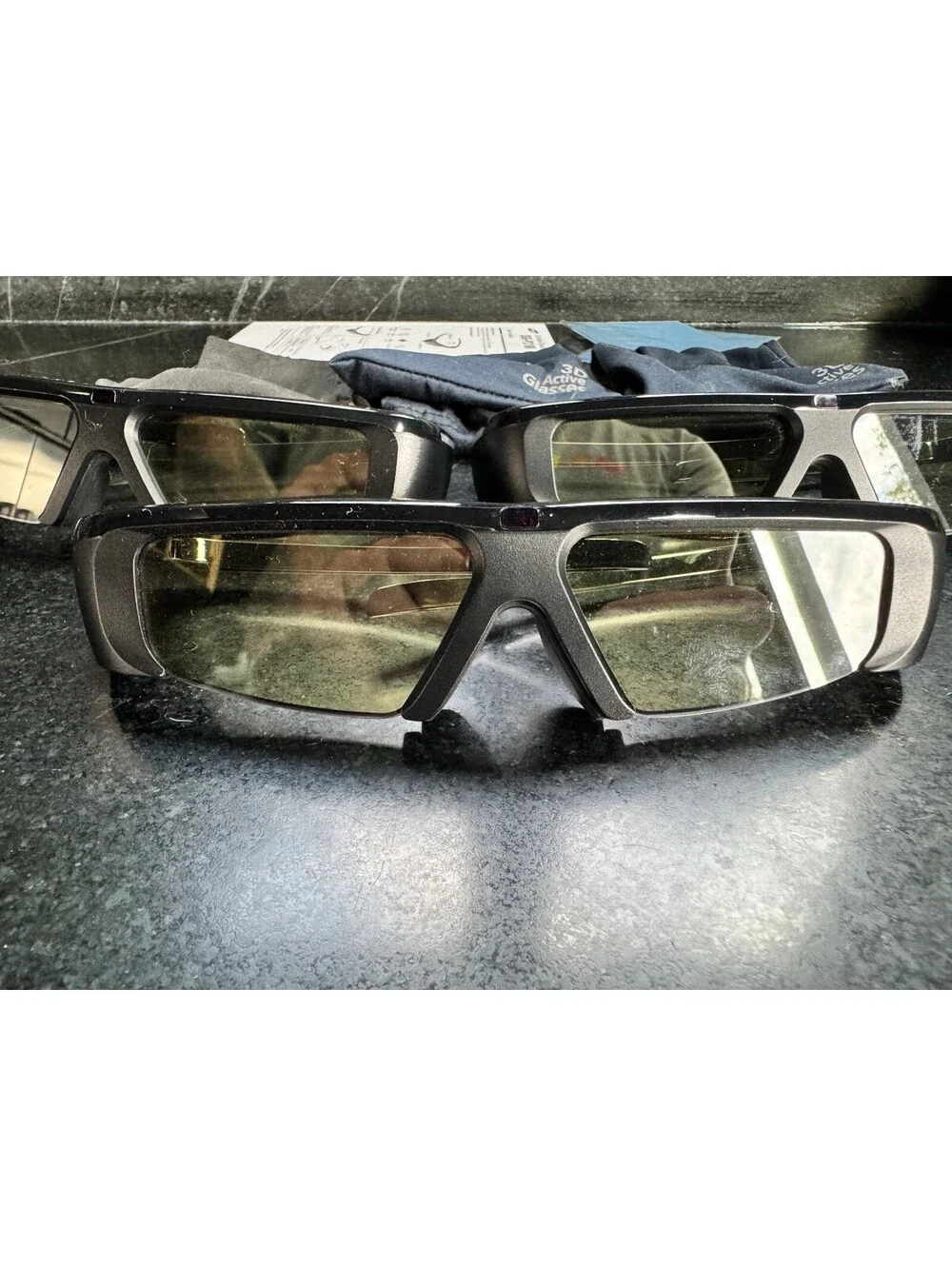 Samsung SSG-P2100 3D Active Glasses (Set of 3) - Manual, Bags, Fresh Batteries